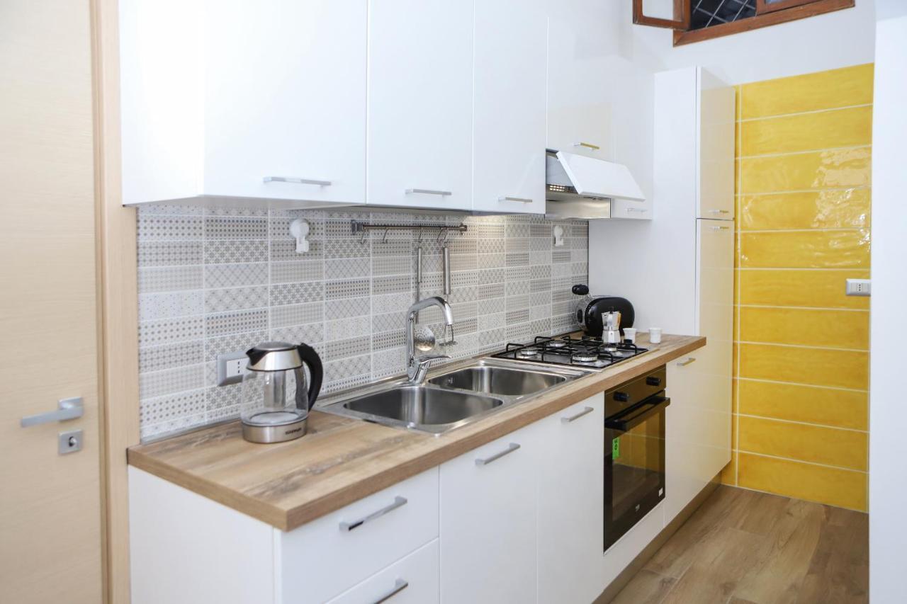 נאפולי Tribunali Family Apartment By Wonderful Italy מראה חיצוני תמונה